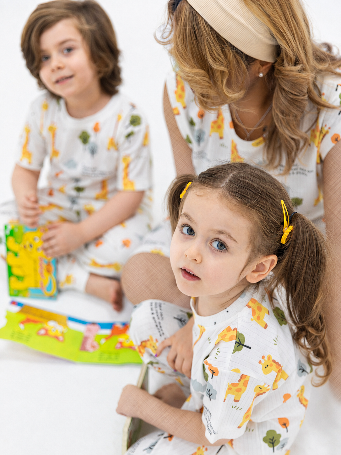 ست رکابی و شلوارک زنانه کوکو طرح زرافه | ست مادر و کودک